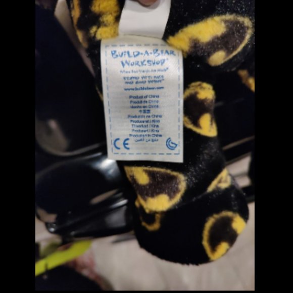 Build-A-Bear Workshop BAB DC Comics Batman Plush Bear Black Yellow Logo 17 inch - Picture 8 of 11